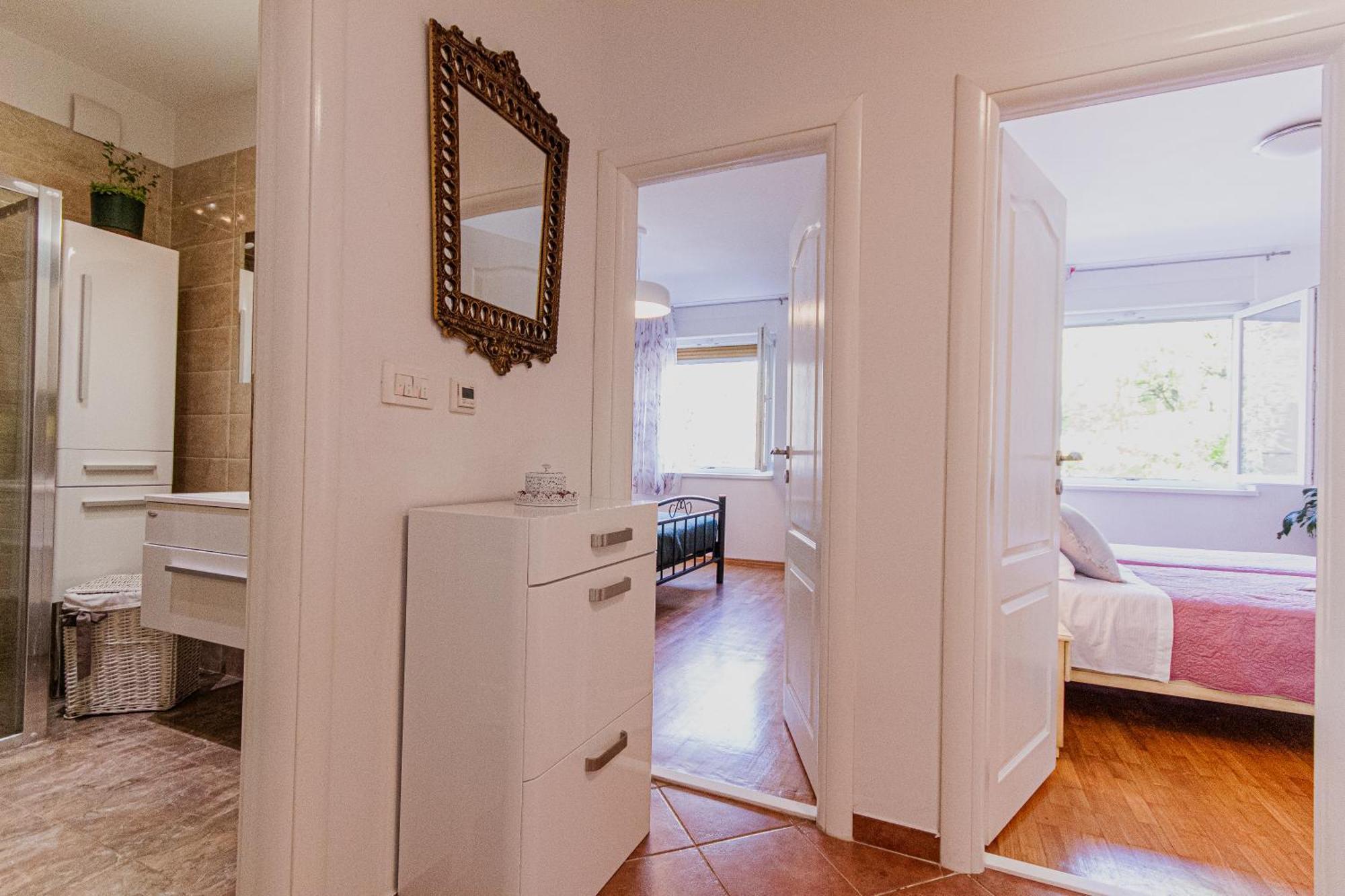 Apartment Stylish Oliva On Bacvice Near Old Town
